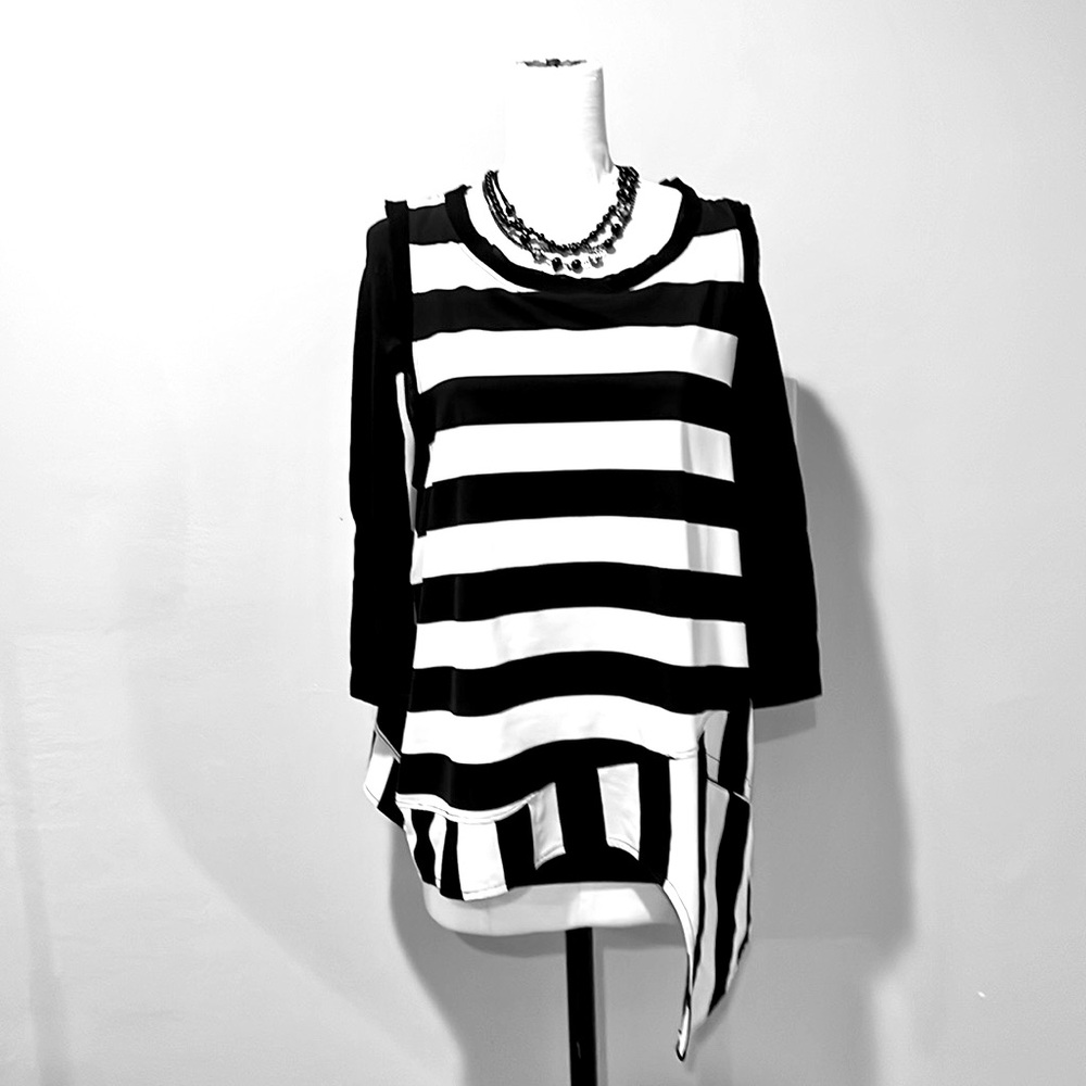 Black and White Striped Alembika Top Comes with Black Undershirt